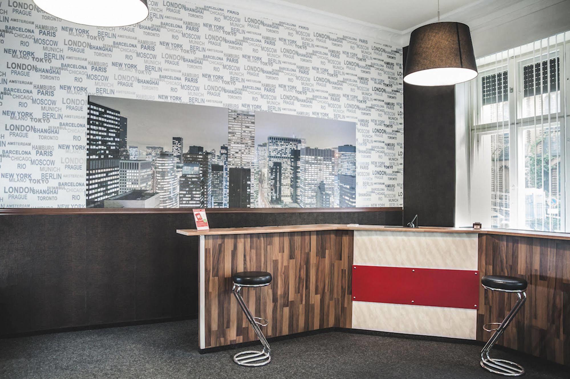 Hotel Pension Insor Berlin Extérieur photo