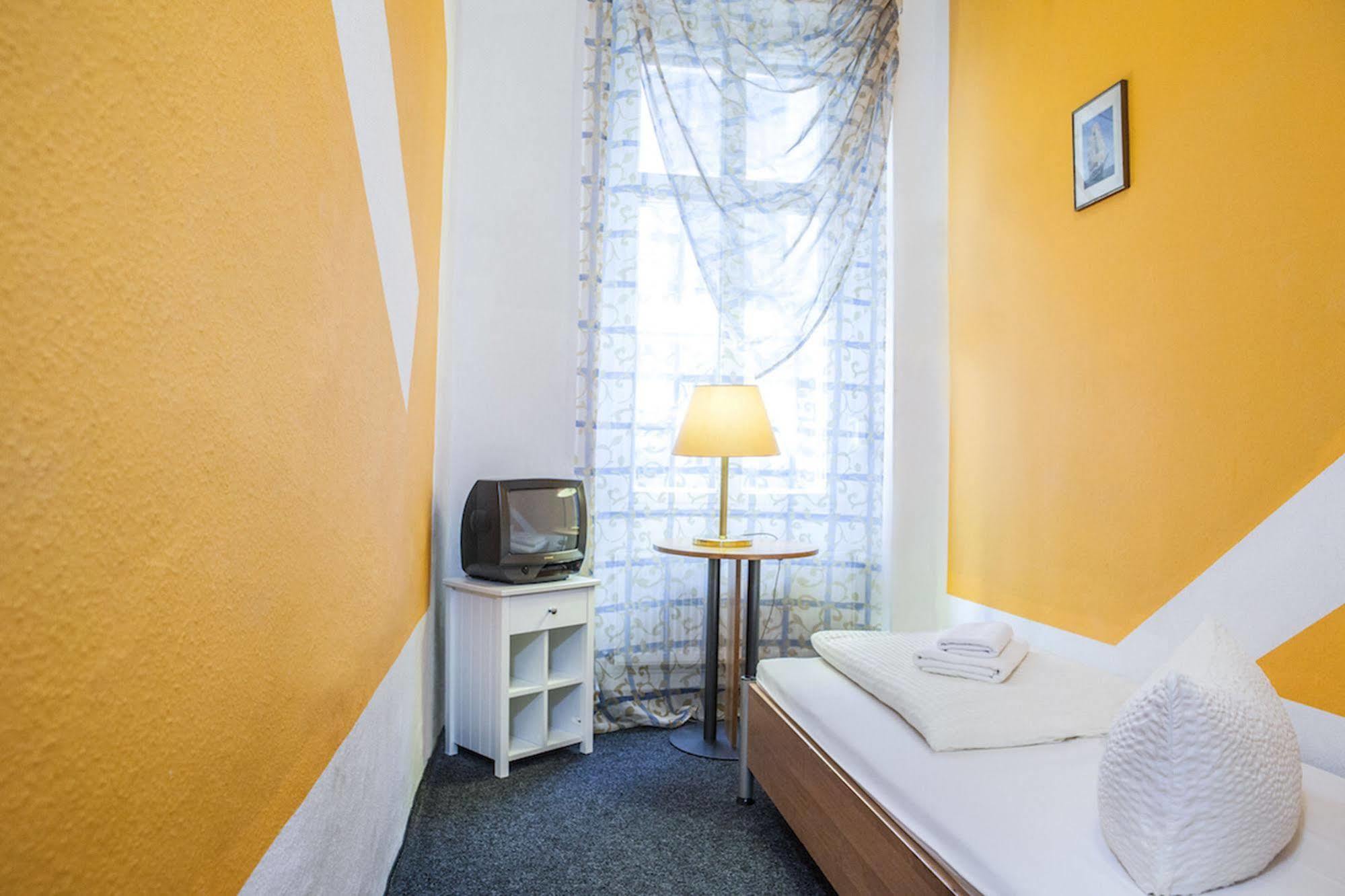 Hotel Pension Insor Berlin Extérieur photo